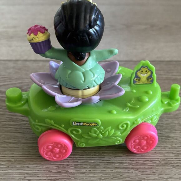 Fisher Price Little People 4 Disney Parade Floats And 8 Disney Figures - Picture 11 of 11